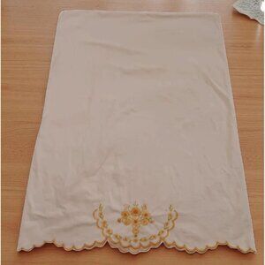 VTG Hand Embroidered Pillowcase Scalloped Edge Yellow Daisies Sunflowers 29"x21"